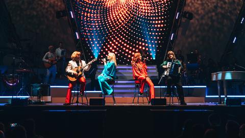 "ABBAMANIA THE SHOW" - auf der Bühne