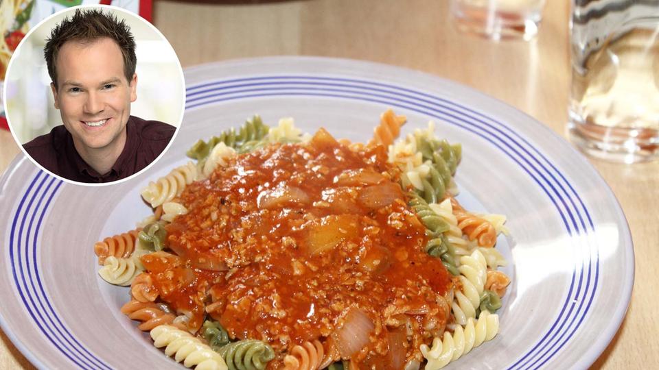 Nudeln mit Hackfleischsoße nach Jaschas Oma | hr4.de | Rezepte
