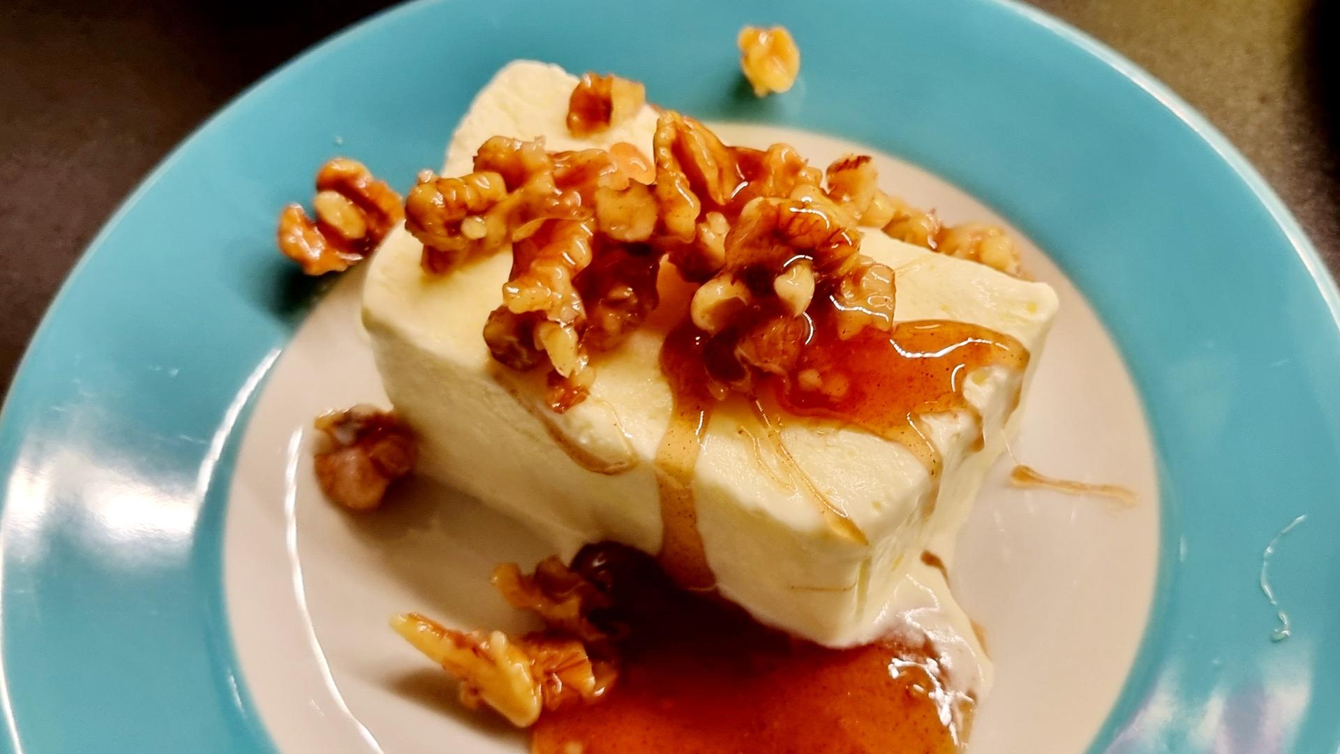 Rezept für griechisches Joghurteis | hr4.de | Rezepte