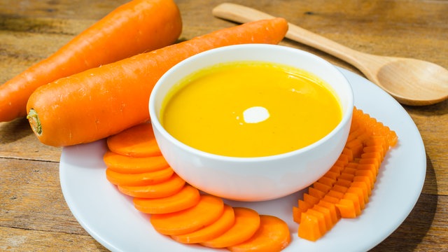 Scharfe Karottensuppe | hr4.de | Rezepte
