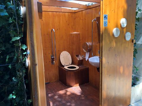 Komposttoilette im Herrngarten in Darmstadt