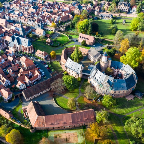 Blick auf Schloss Büdingen und die angrenzende Altstadt mit Marienkirche