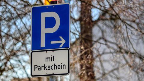 Schild "Parken nur mit Parkschein"