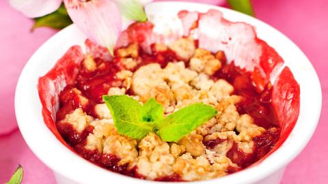 Lecker und fruchtig: Erdbeer-Crumble