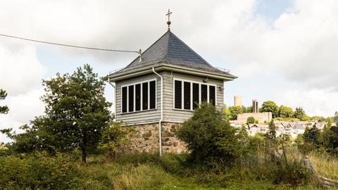 Glockenturm St. Johannes der Täufer in Schmitten-Niederreifenberg