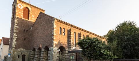 Pfarrkirche St. Jakobus in Frankfurt-Harheim