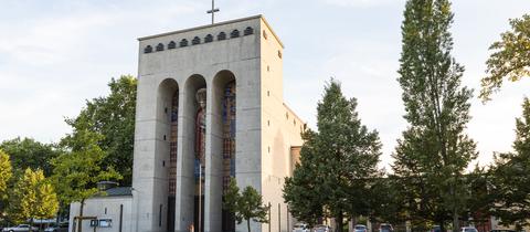 Frauenfriedenskirche in Frankfurt-Bockenheim